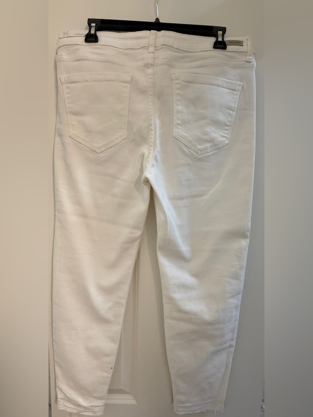 Liverpool Jeans Company White distressed Jeans ladies 12/31 NWT - Picture 7 of 12